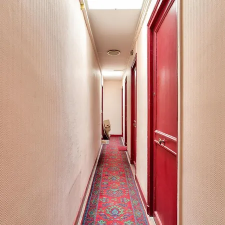Cosy In The 8th Arr 4 Min From Rome Metro * Parigi